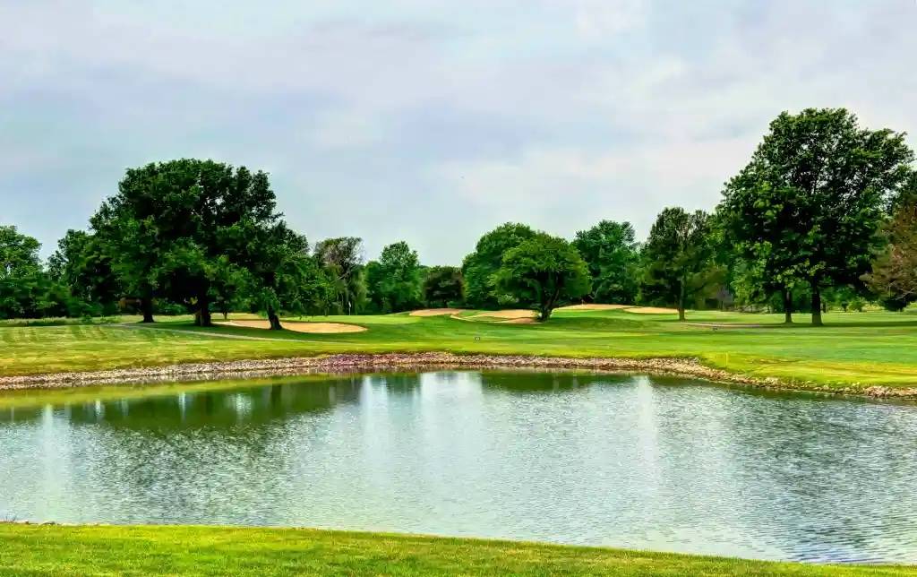 Wood Wind Golf Club