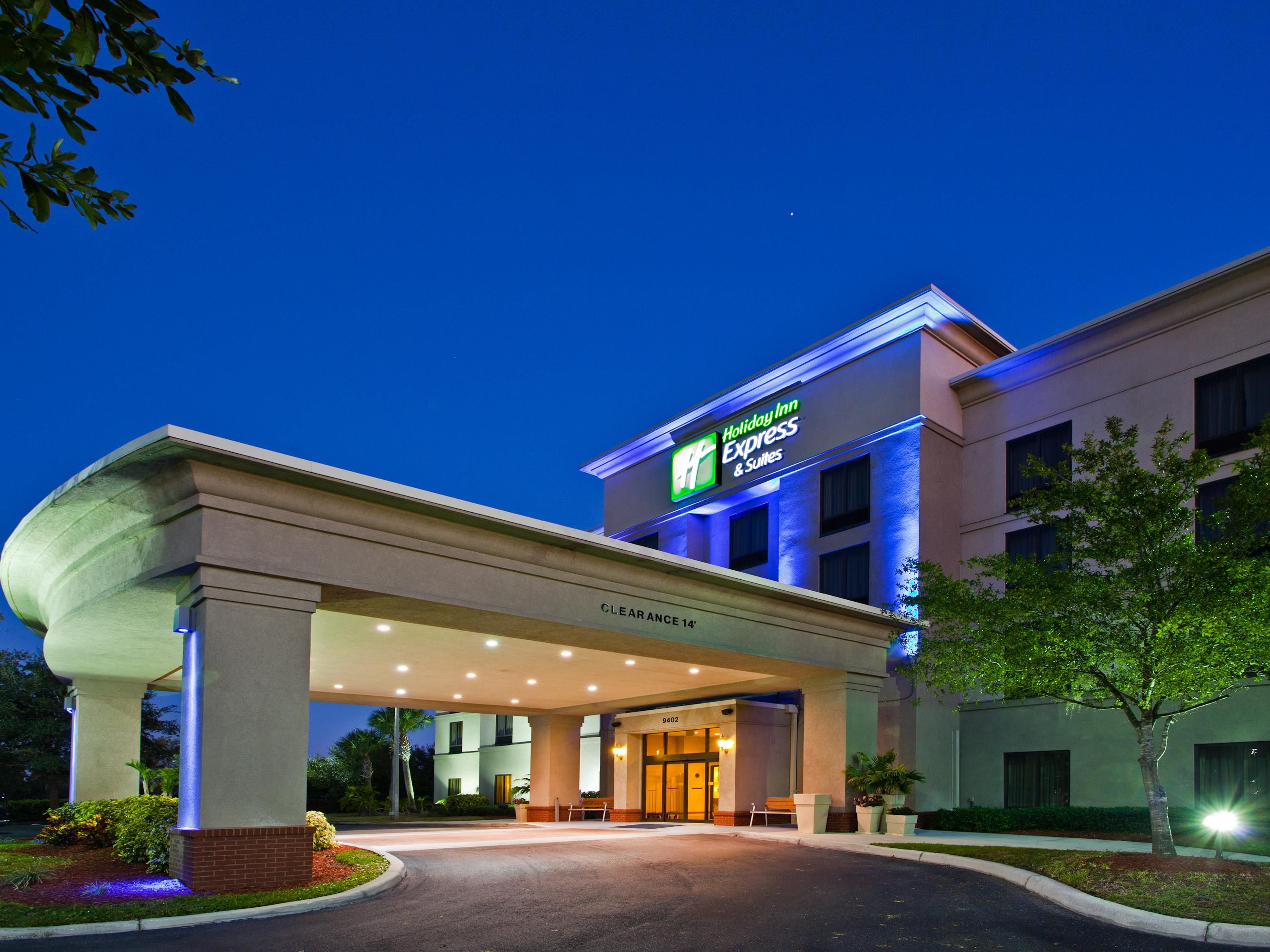 Holiday Inn Express and Suites Tampa Veterans Exp