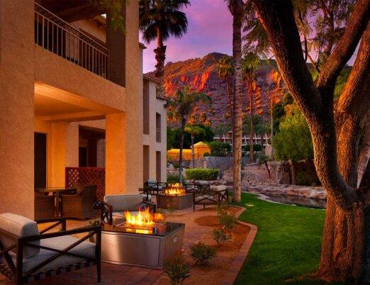The Phoenician Casitas